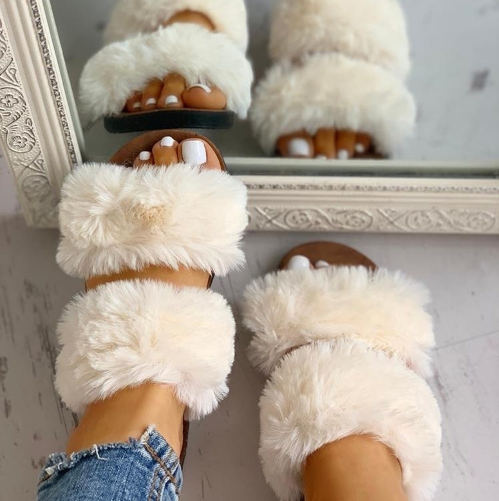Fluffy Design Open Toe Flat Shoes